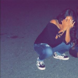 Meet your Posher, Itsel